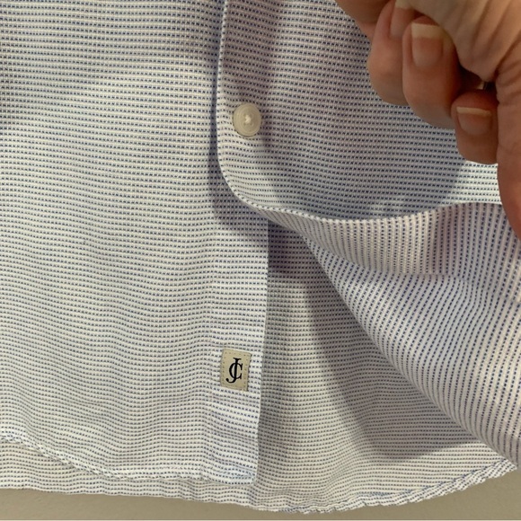 James Campbell blue and white collared short sleeve button down. Size L - Picture 4 of 9